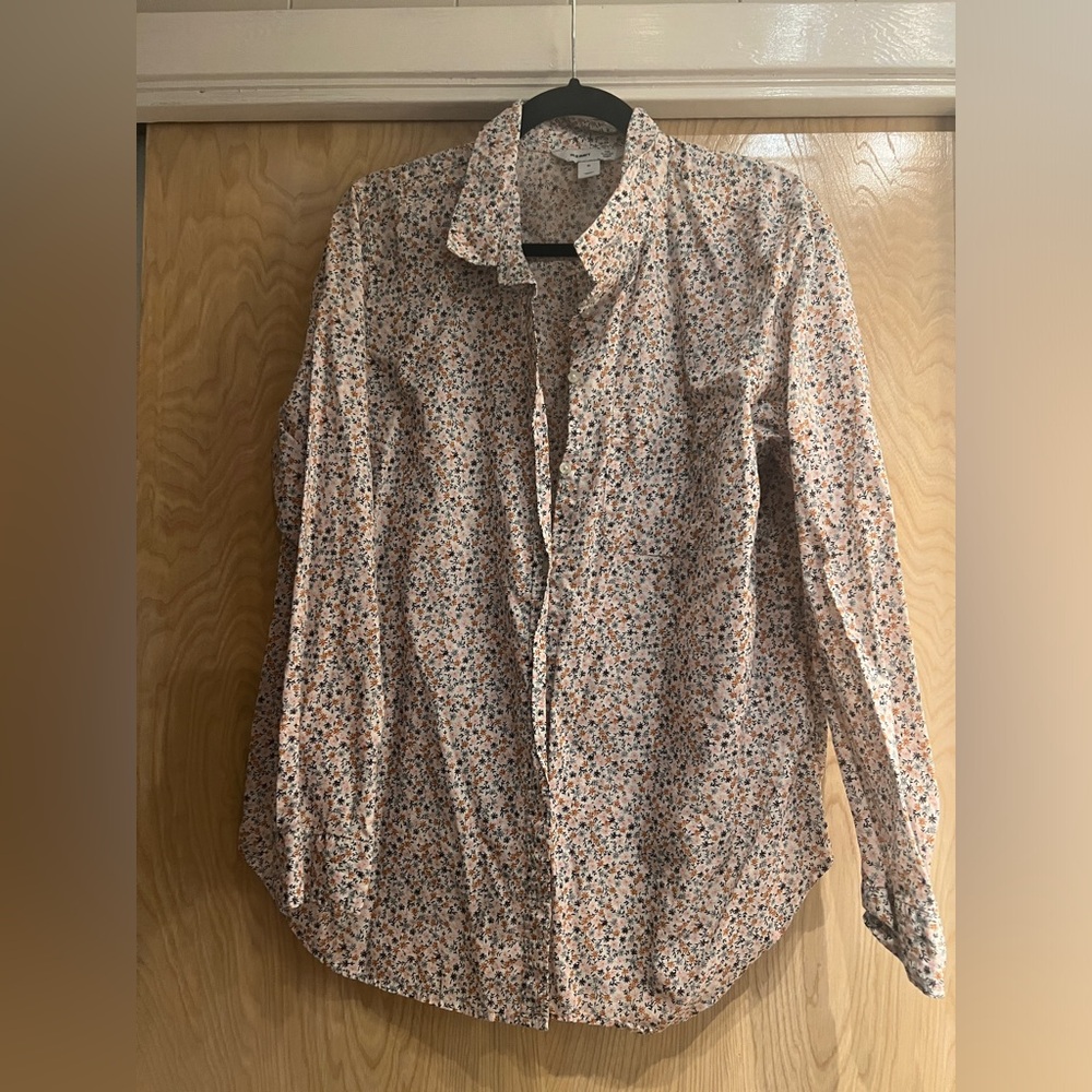 Old Navy classic Button Down